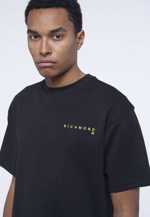 T-shirt RICHMOND X oversize logo smile sul retro nera