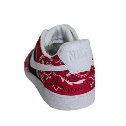 Scarpe sneaker NIKE Court vision mod. Bandana rossa nera